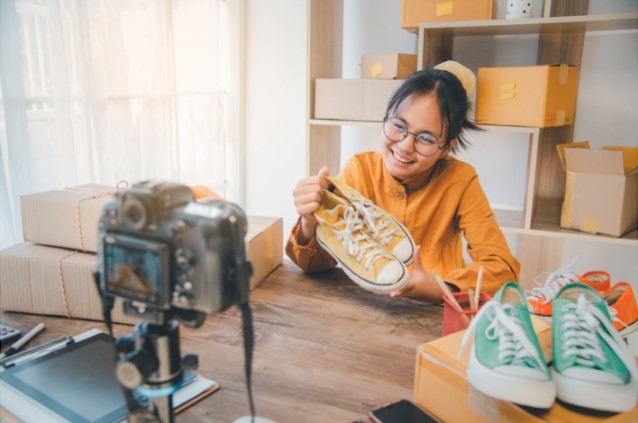 Review oleh Blogger: Jejak Pengalaman yang Membentuk Keputusan Pembeli