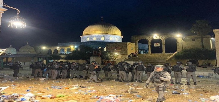 Militan Palestina Menguasai Masjid Al Aqsa hingga Kumandangkan Takbir