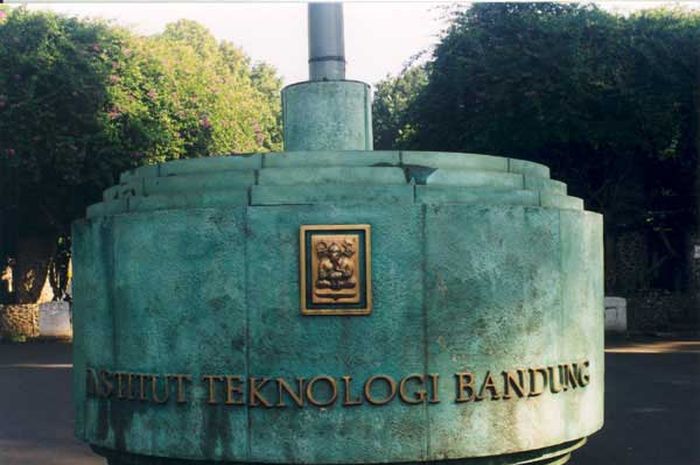 tugu ITB