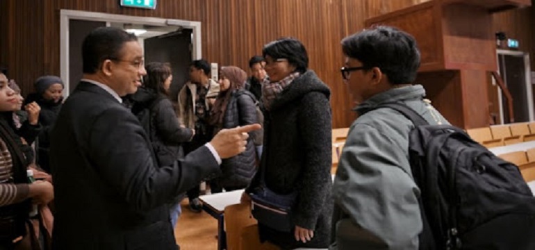 memilih secara cerdas dan kritis