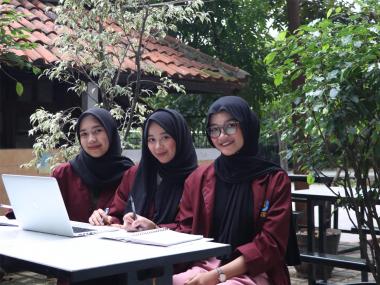 Manajemen Bisnis Syariah S1_image