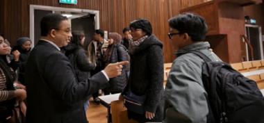 memilih secara cerdas dan kritis
