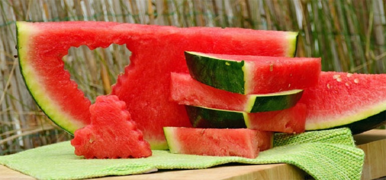 Buah dan Sayur yang Bantu Tubuh Terhidrasi Saat Panas