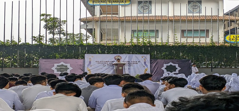 Pendidikan Karakter Berbasis Nilai-nilai Islami di SMA Islam Al Masoem Bandung