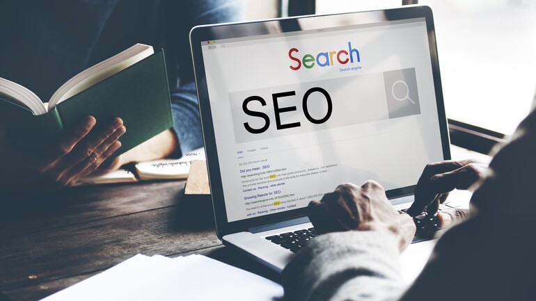 SEO 2026: Faktor Penting yang Harus Anda Ketahui, Menurut Rekomendasi RajaSEO.com