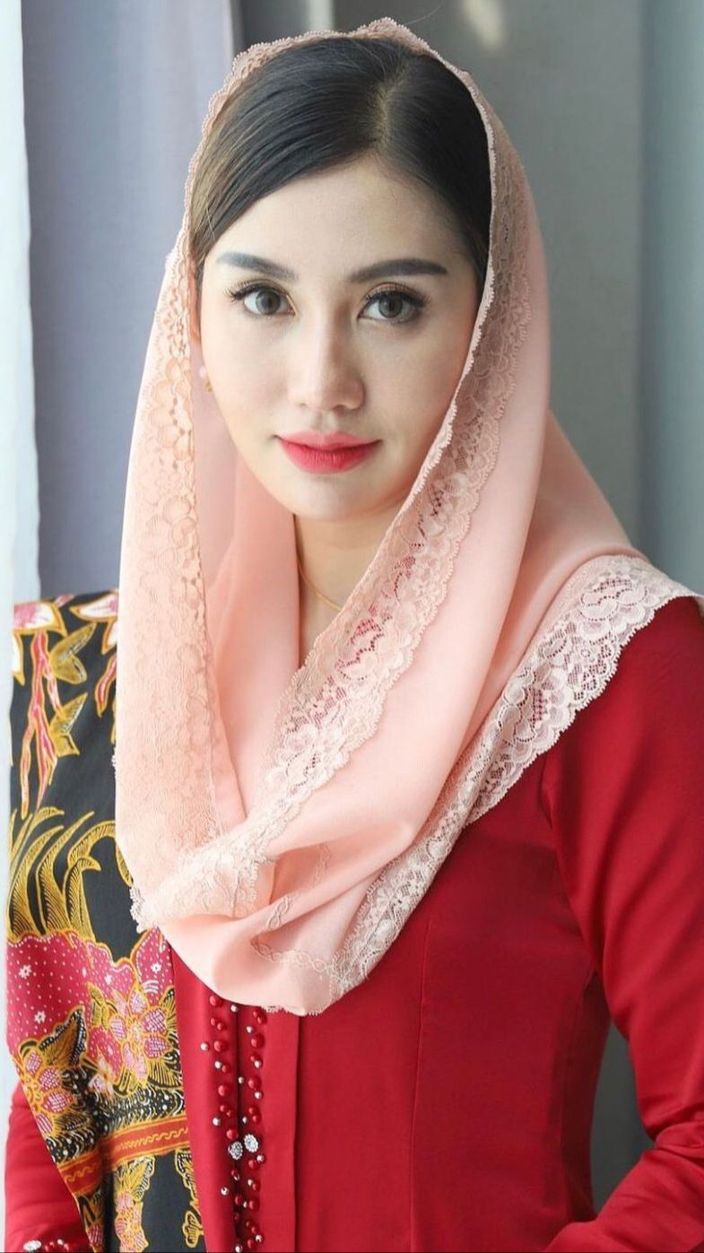 Menelusuri Jejak Politikus Perempuan: Profil Novita Hardini (PDI-P) Daerah Pemilihan Jawa Timur VII