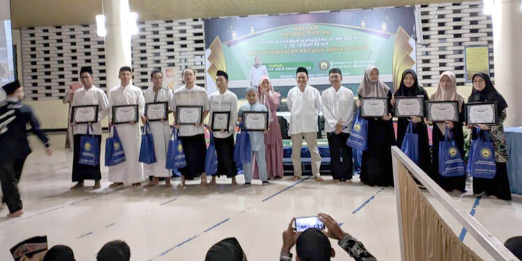 Kerjasama dengan Lembaga Keagamaan untuk Pendidikan Rohani di SMA Islam Al Masoem Bandung