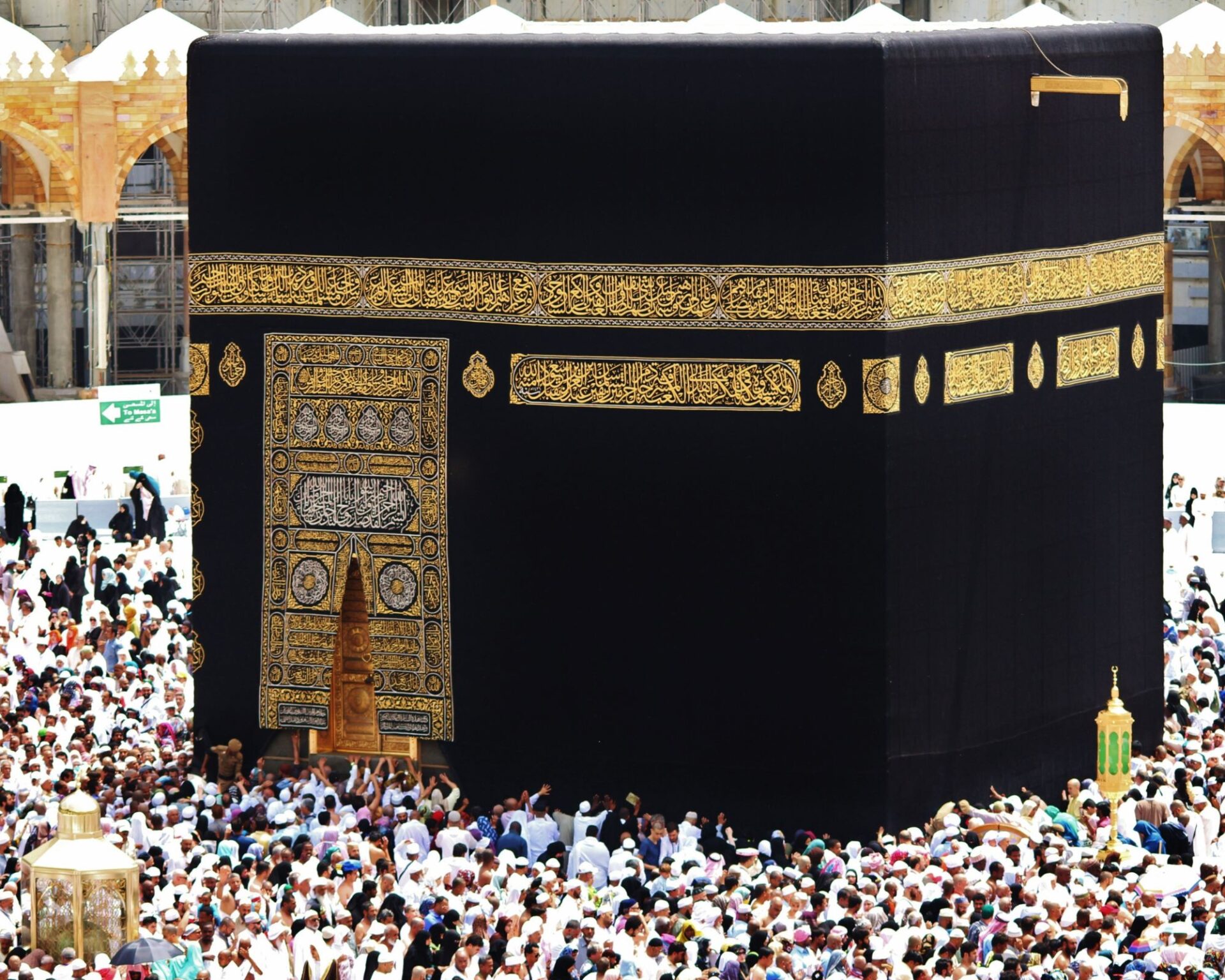 Meningkatkan Visibilitas Bisnis Travel Umroh dengan Jasa SEO dan Tour Guide