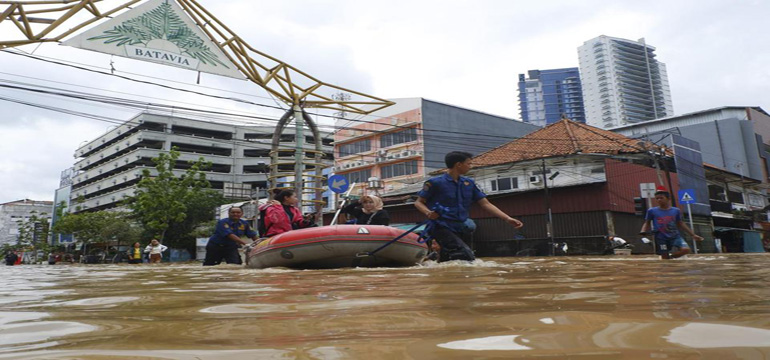 6 Cara Membersihkan Rumah Setelah Banjir