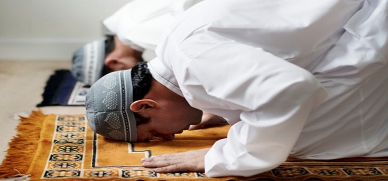 Golongan Orang yang Shalat Bersama Setan