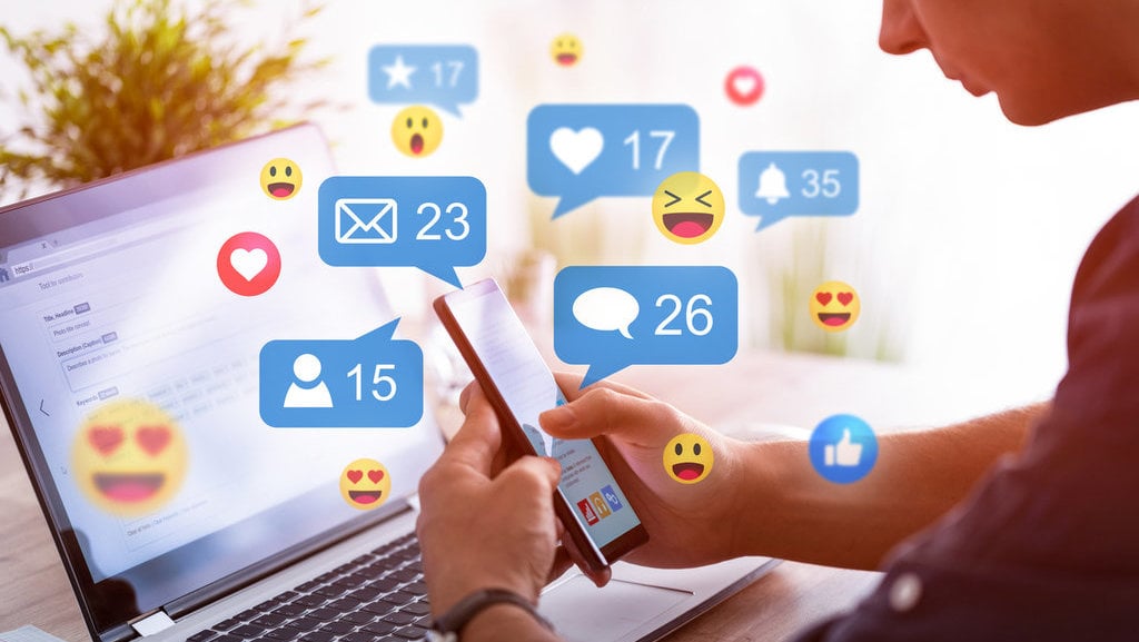 Buzzer Pilkada: Bagaimana Rajakomen.com Dapat Membantu Menghadapi Disinformasi di Era Media Sosial